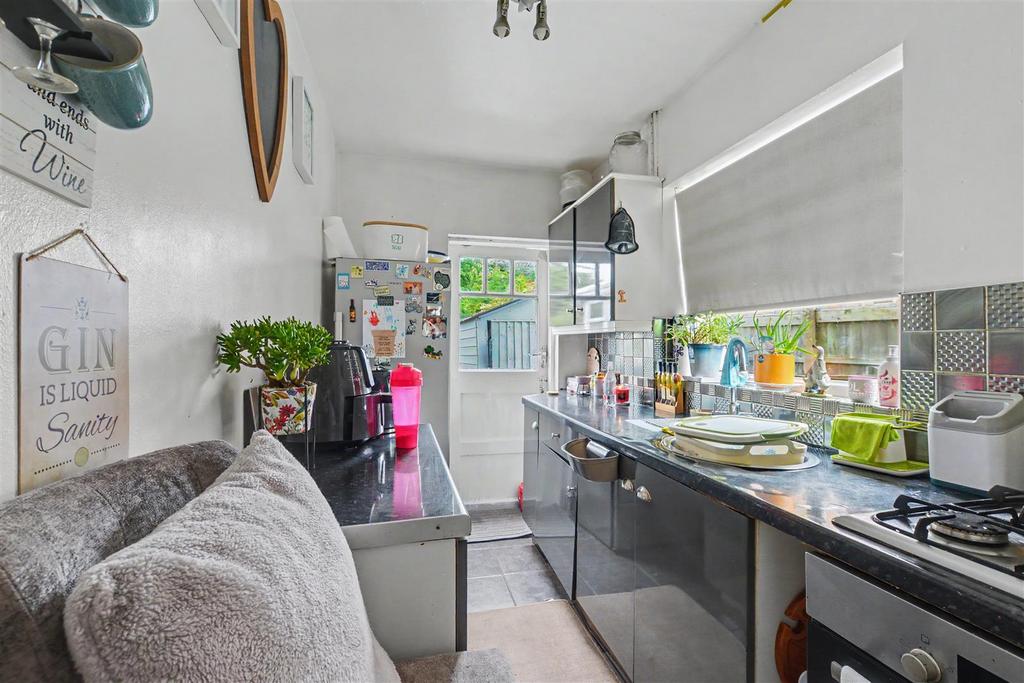 House in Beeston Rylands - View 4