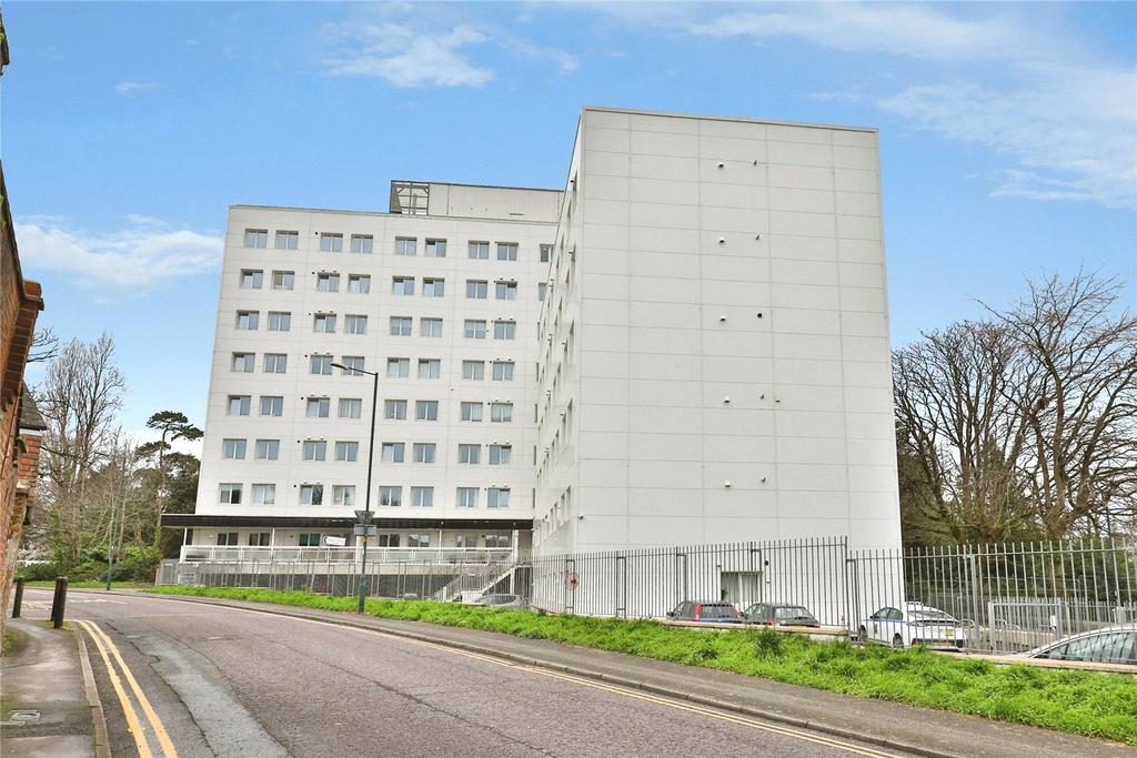 Apartment in Bournemouth - View 2