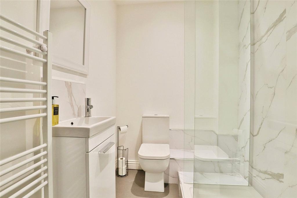 Apartment in Bournemouth - View 5