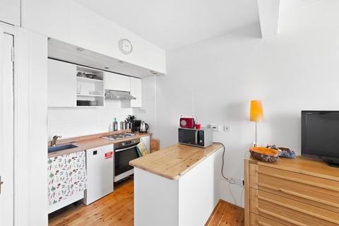 undefined, 13/10 Earlston Place, Abbeyhill, Edinburgh, EH7