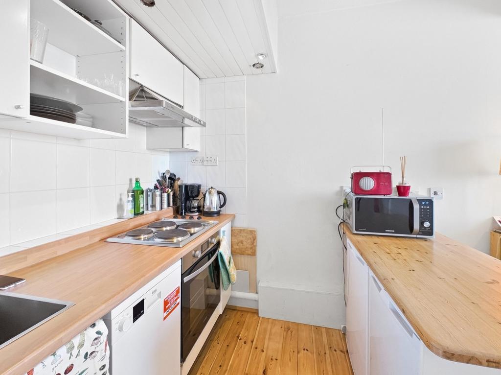 Apartment in Edinburgh - View 5