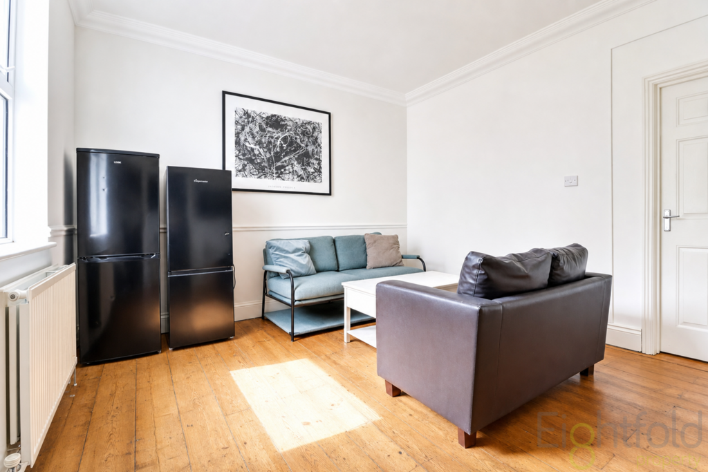 House in Brighton - View 4