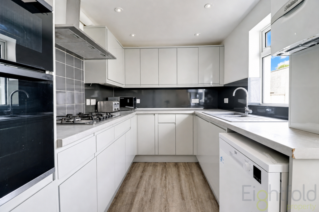 House in Brighton - View 5
