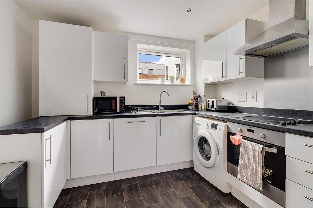 Apartment in Cambridge - View 4