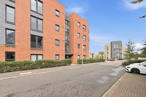 2 bedroom flat for sale, 229B/8 Niddrie Mains Road, Craigmillar, Edinburgh, EH16