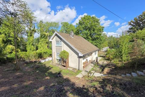 3 bedroom detached house for sale, Blaenavon Road, Govilon, Abergavenny, NP7