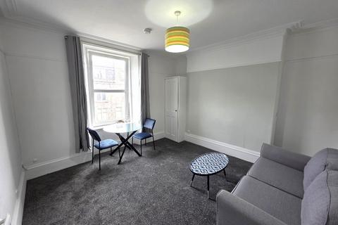 2 bedroom flat to rent, Jamaica Street, City Centre, Aberdeen, AB25
