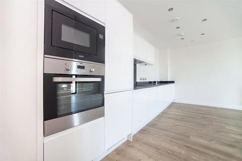 3 bedroom flat to rent, Baronet House, 9 Lakeside Drive, London, NW10