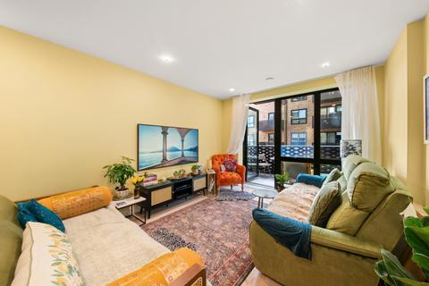 2 bedroom apartment for sale, Sarsen House, Middle Road, Hanwell, W7