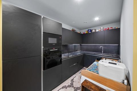 2 bedroom apartment for sale, Sarsen House, Middle Road, Hanwell, W7