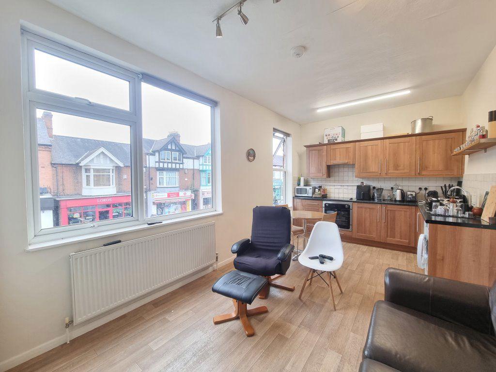 Apartment in Leicester, Clarendon Park - View 3