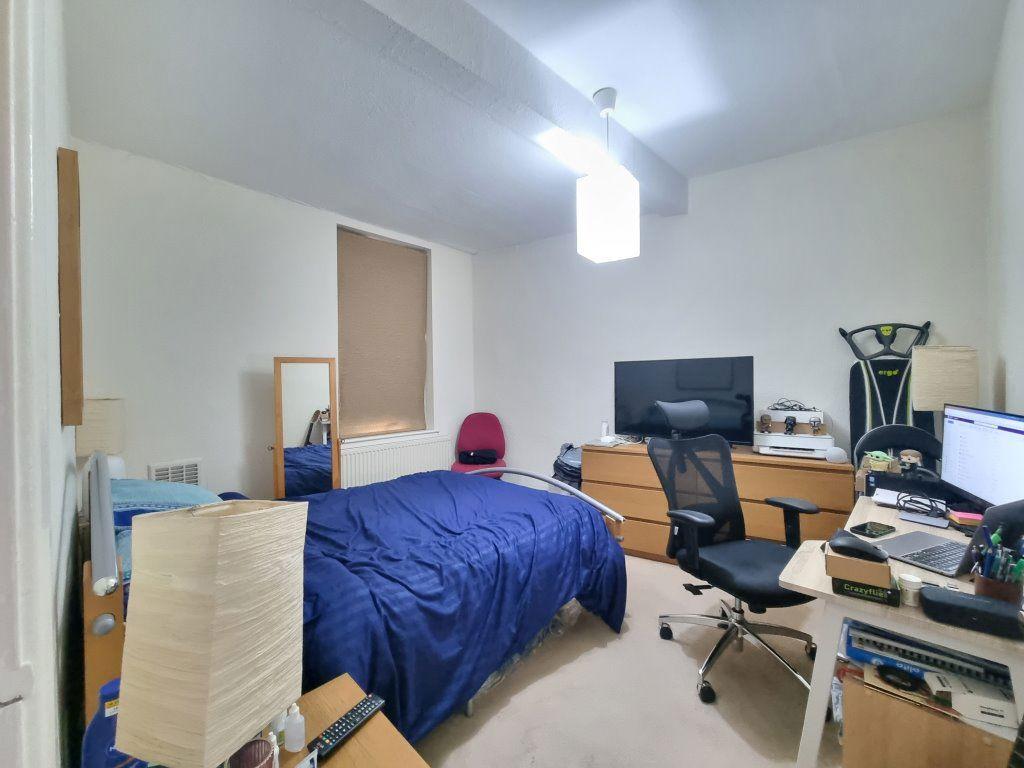 Apartment in Leicester, Clarendon Park - View 5