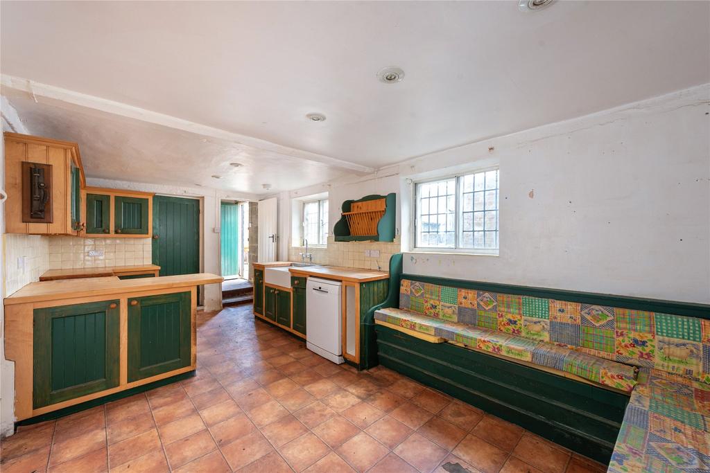 Little Hampden, Great Missenden, Buckinghamshire, HP16 - View 2