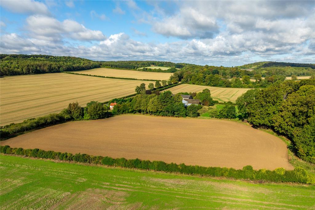 Little Hampden, Great Missenden, Buckinghamshire, HP16 - View 4