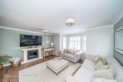 4 bedroom detached house for sale, Haymaker Way, Cannock WS12
