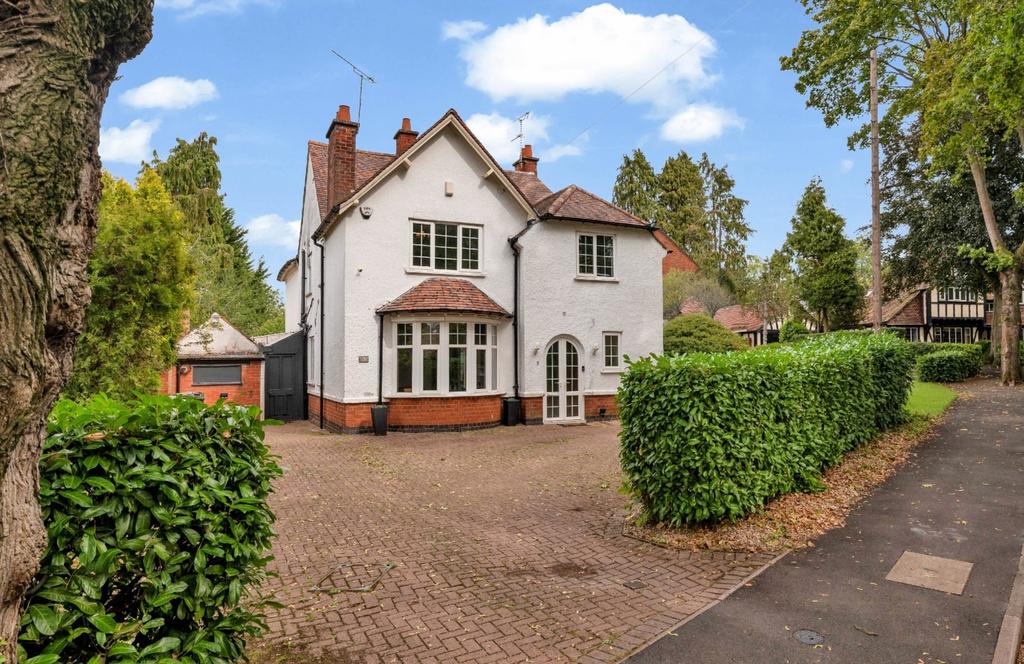 House in LEICESTER
