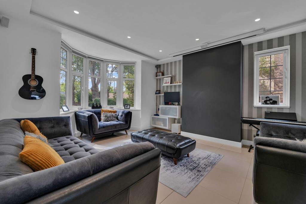 House in LEICESTER - View 3