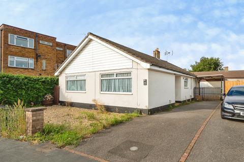 3 bedroom detached bungalow for sale, Grounds Avenue, March