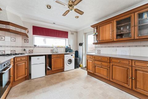 3 bedroom detached bungalow for sale, Grounds Avenue, March