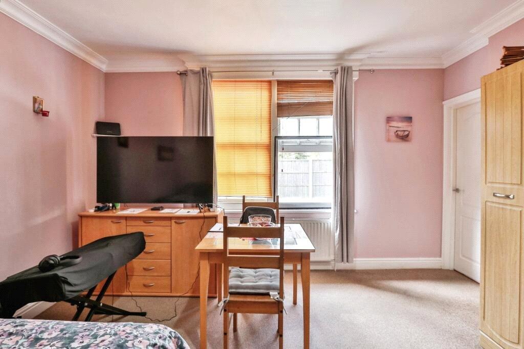 Apartment in Bournemouth - View 5