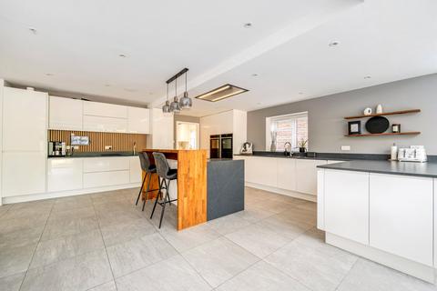 4 bedroom detached house for sale, Burford Lea, Elstead, GU8