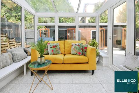 4 bedroom detached house for sale, Deepdale Close, Friern Barnet, London, N11