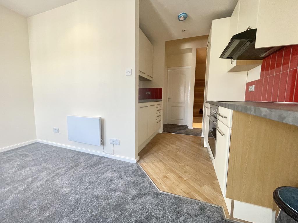 Apartment in Sheffield - View 3