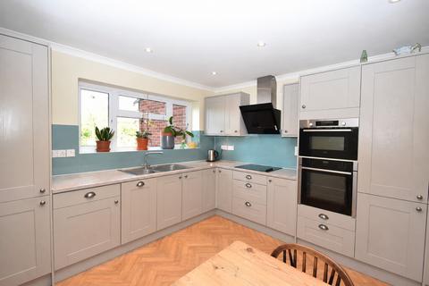 4 bedroom detached house for sale, Hampton