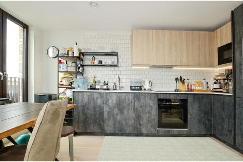 2 bedroom apartment for sale, 10 Maurice Browne Avenue, London, NW7