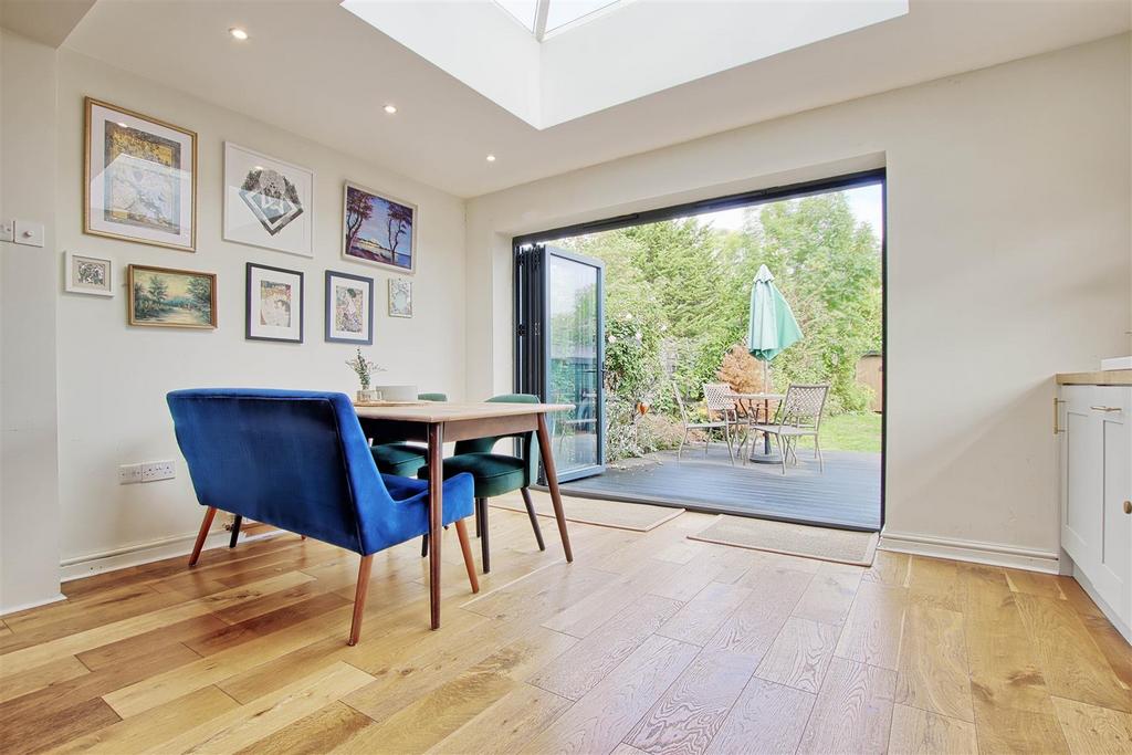 House in Cambridge, Barnwell - View 2