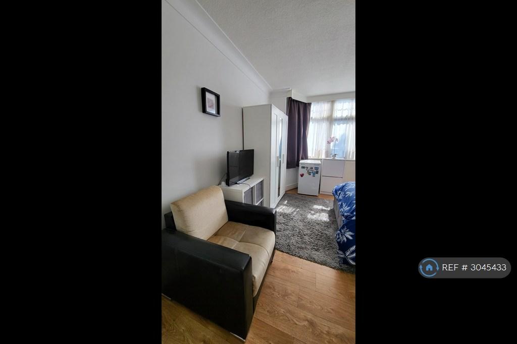House in London - View 3
