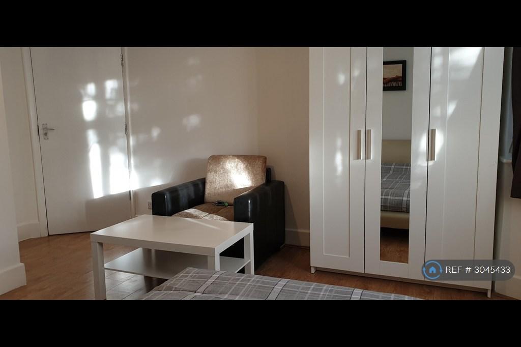 House in London - View 4