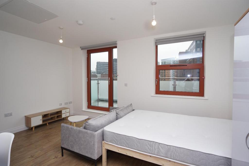 Apartment in Sheffield - View 3