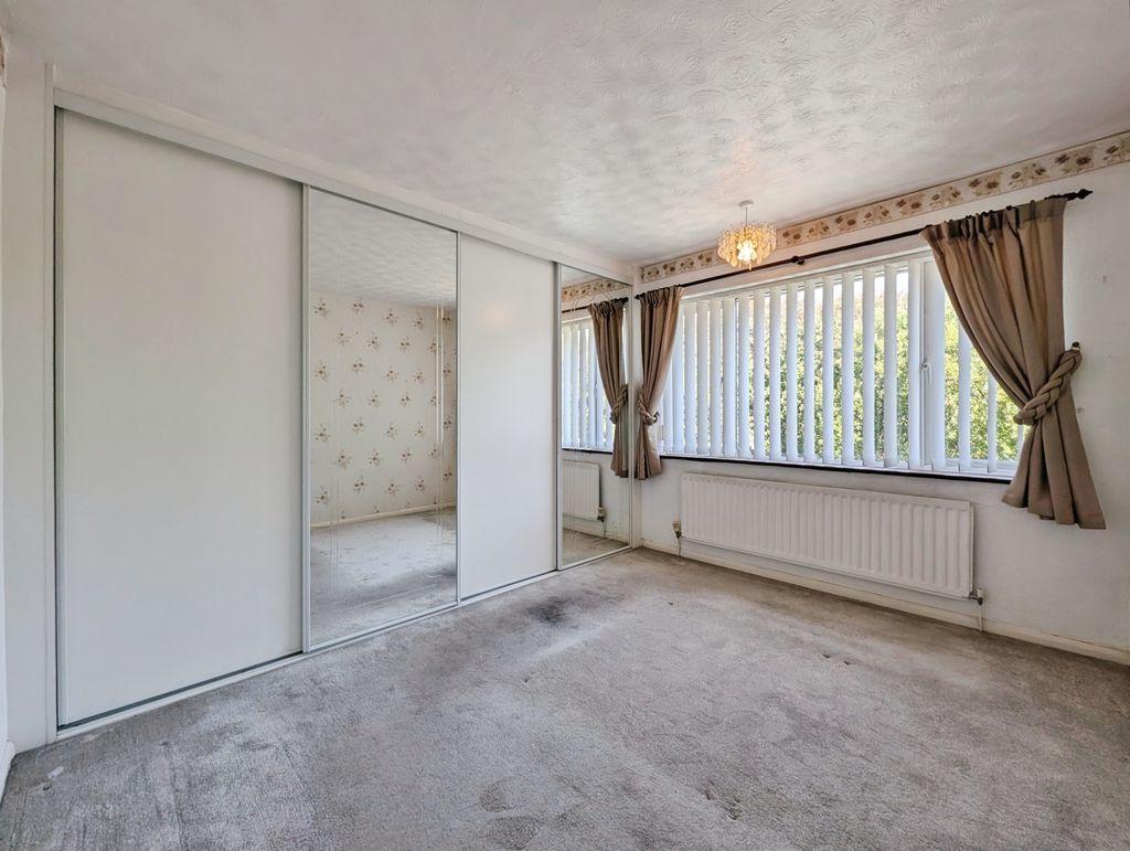 House in Newcastle Upon Tyne - View 5