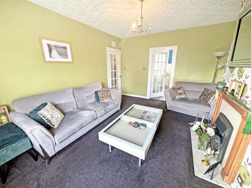 Apartment in Glasgow - View 3