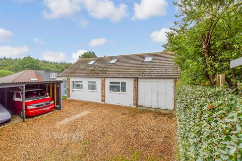 3 bedroom bungalow for sale, Hever Wood Road, Sevenoaks TN15