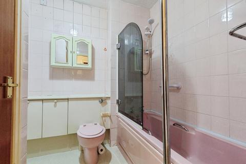 1 bedroom apartment for sale, Sandringham Lodge, Crescent West FY5