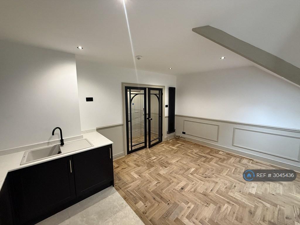 Apartment in Cardiff - View 5