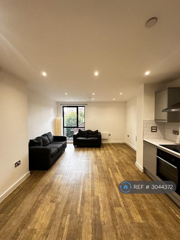 Apartment in Manchester - View 4