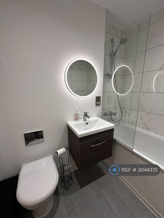 Apartment in Manchester - More
