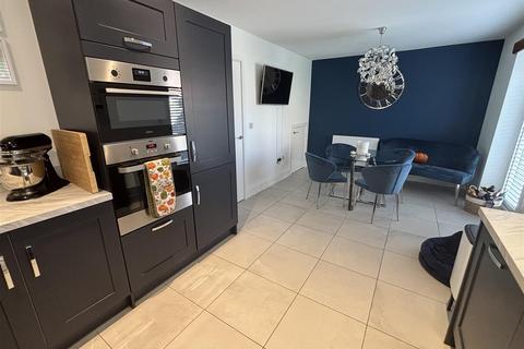 3 bedroom detached house for sale, Houlder Drive, Howden, Goole