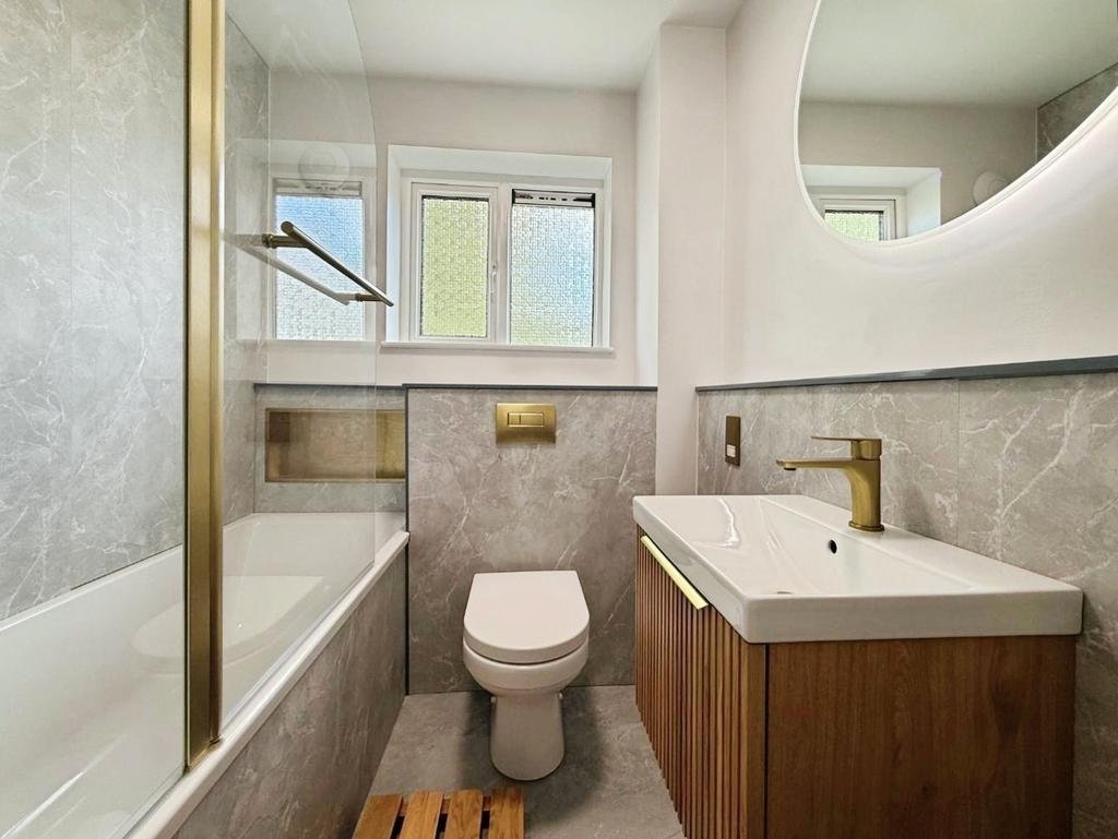 Apartment in Sheffield - View 2