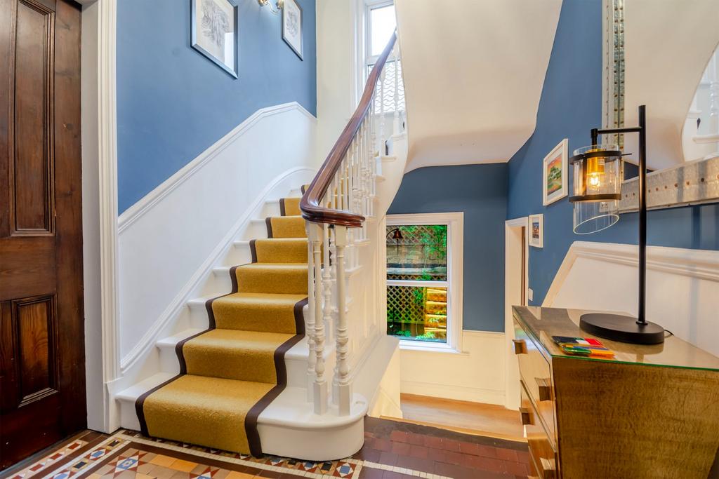 House in Nottingham, Mapperley Park - View 4