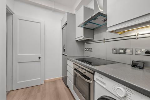 1 bedroom flat for sale, Grove End Road, St Johns Wood, London