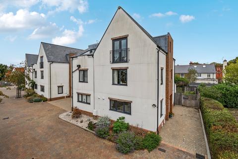 4 bedroom semi-detached house for sale, Ridgway Road, Farnham, GU9