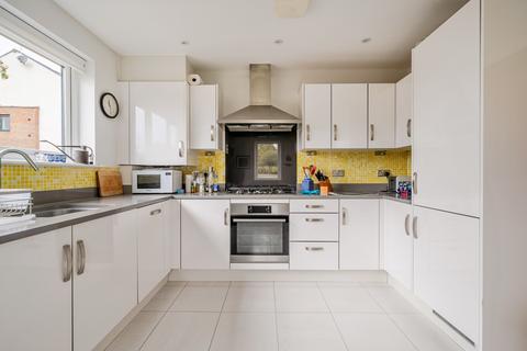 4 bedroom semi-detached house for sale, Ridgway Road, Farnham, GU9
