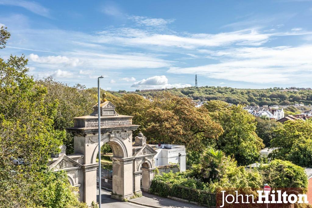 Apartment in Brighton, Queen's Park - View 2