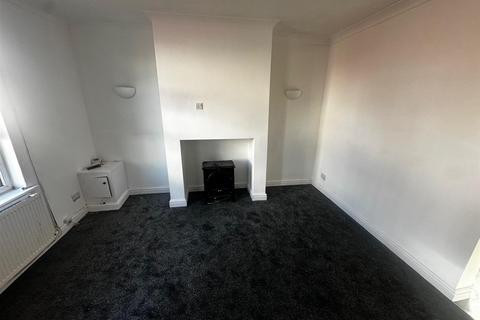 2 bedroom terraced house to rent, De Lacy Street, Ashton-On-Ribble, Preston