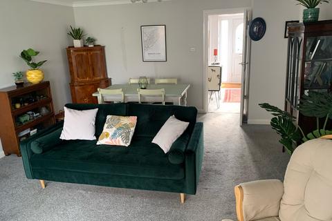 2 bedroom bungalow for sale, Headcorn Gardens, Margate, CT9