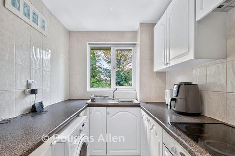 2 bedroom apartment for sale, Overton Drive, Chadwell Heath, Essex